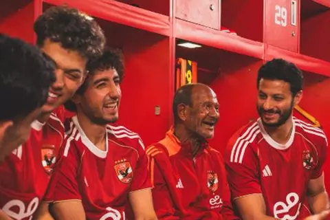 "الأول تسبب في جدل".. تطور قميص الأهلي بكأس العالم للأندية خلال 20 عاماً (صور)